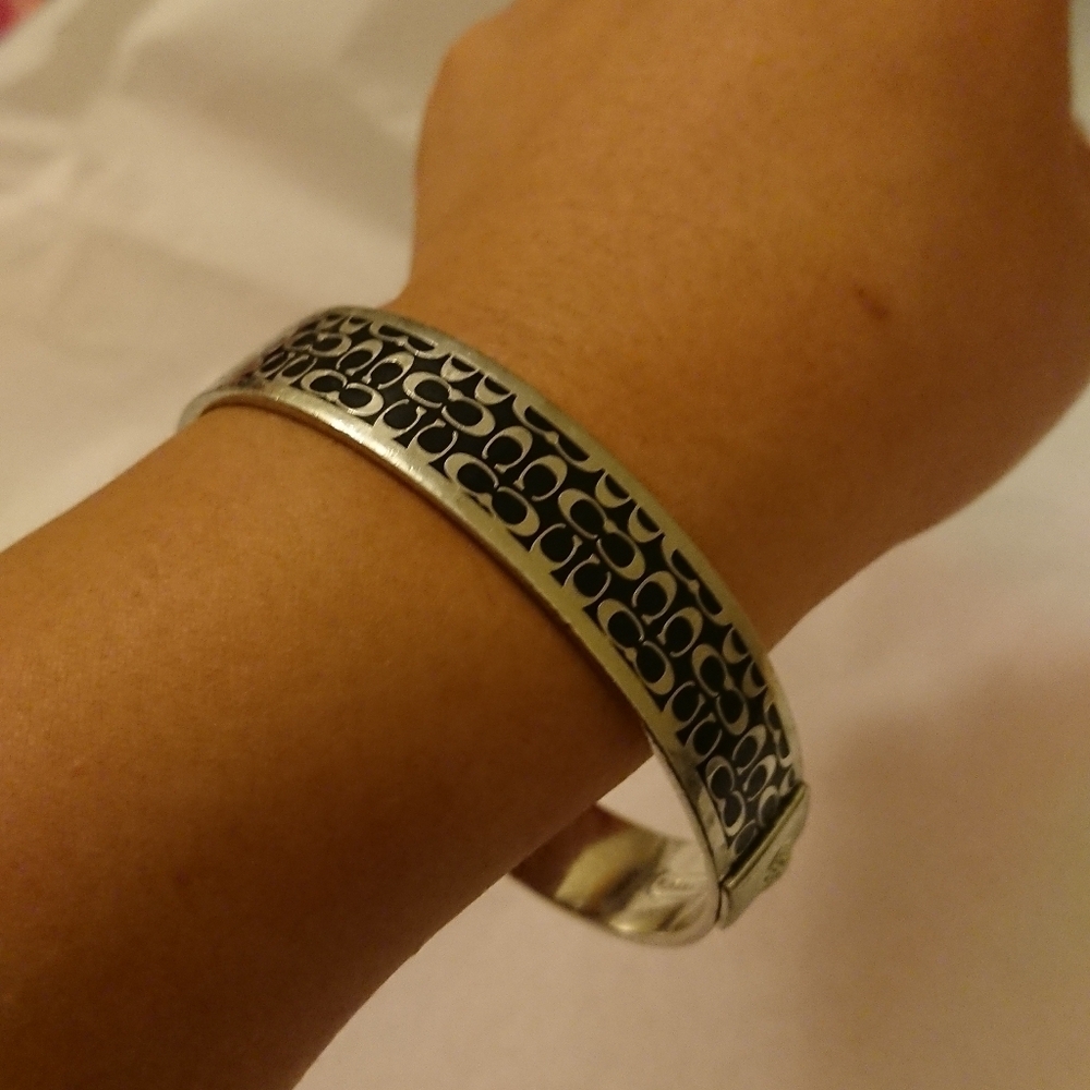 Authentic Coach Silver Tone black C Signature 1/2" Bangle Cuff Bracelet - Picture 11 of 11